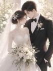 为给白月光补办婚礼,老公把我塞进红木棺